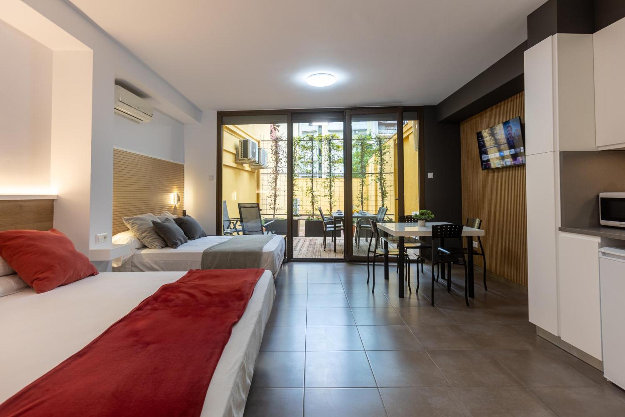 Apartamentos Enfrente Del Museo Dali Figueres  Bilik gambar